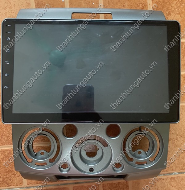 Màn hình DVD android cho xe everest 2006-2013