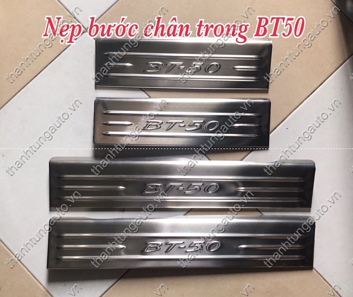 Nẹp bước chân trong cho xe Mazda BT50