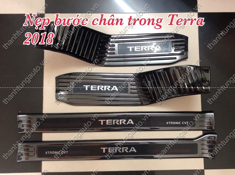Nẹp bước chân ngoài titan cho xe Terra