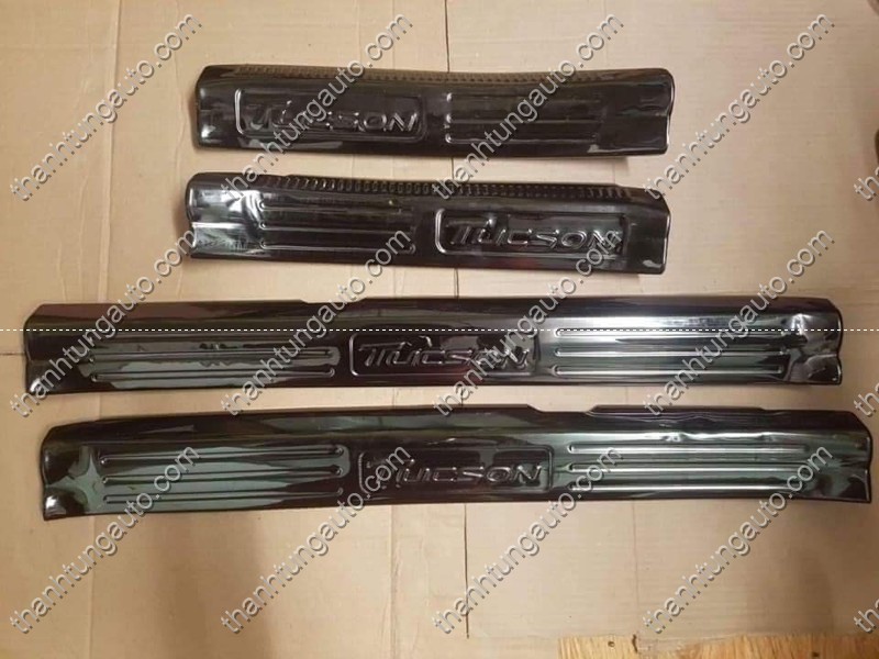 Nẹp bước chân trong Tucson 2016-2020 mẫu Titan