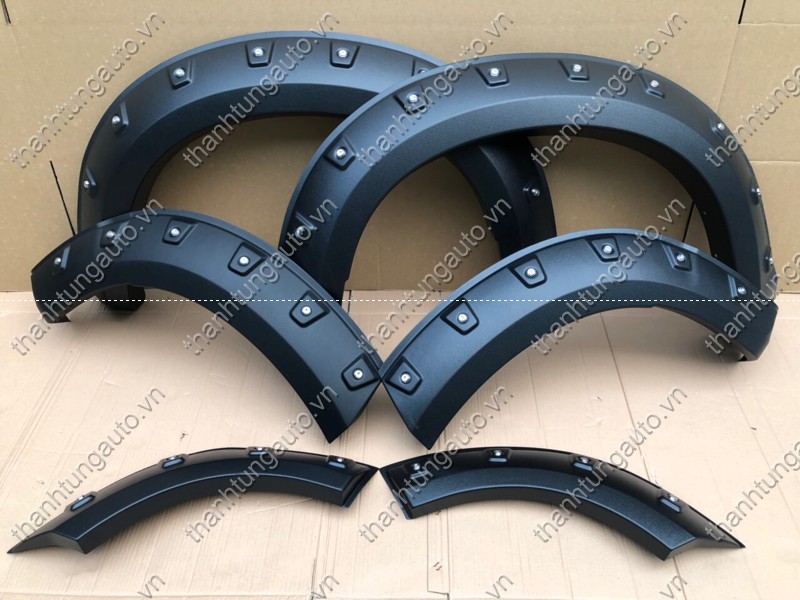 Ốp cua lốp cho xe Traiblazer