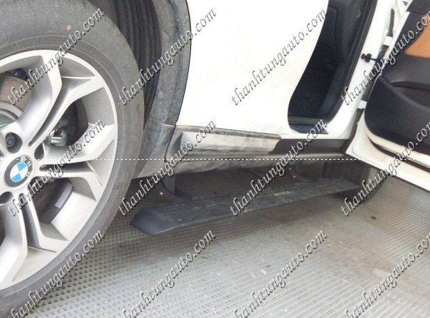 Bậc bước chân điện cho xe BMW X4