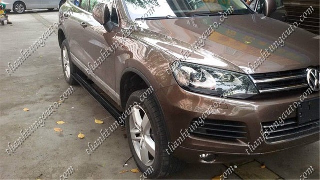Bậc bước chân điện cho xe Volkswagen Touareg 2012-2016