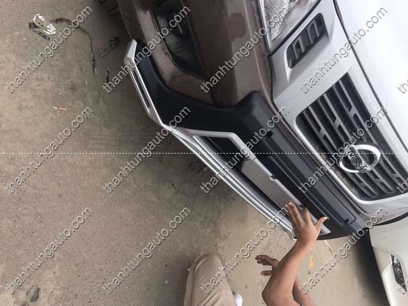 Cản ốp trước cho xe Nissan NAVARA 2015-2018