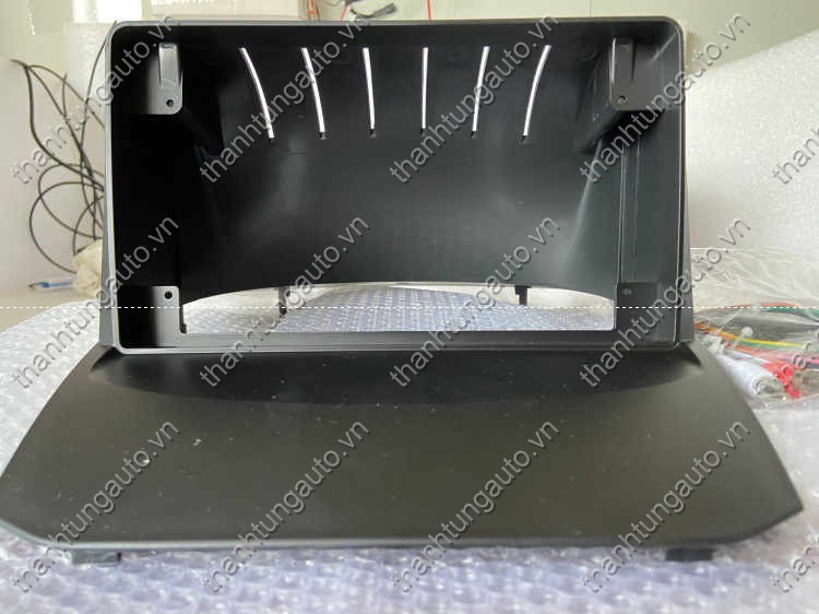 Mặt dưỡng lắp màn hình android cho xe Fiesta 2011-2019