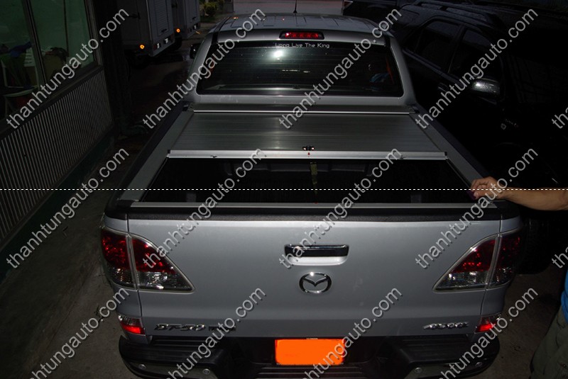Nắp thùng cuộn Mazda BT50 
