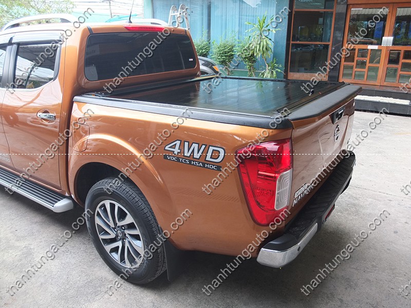 Nắp thùng cuộn cho xe Navara NP300 2015-2018