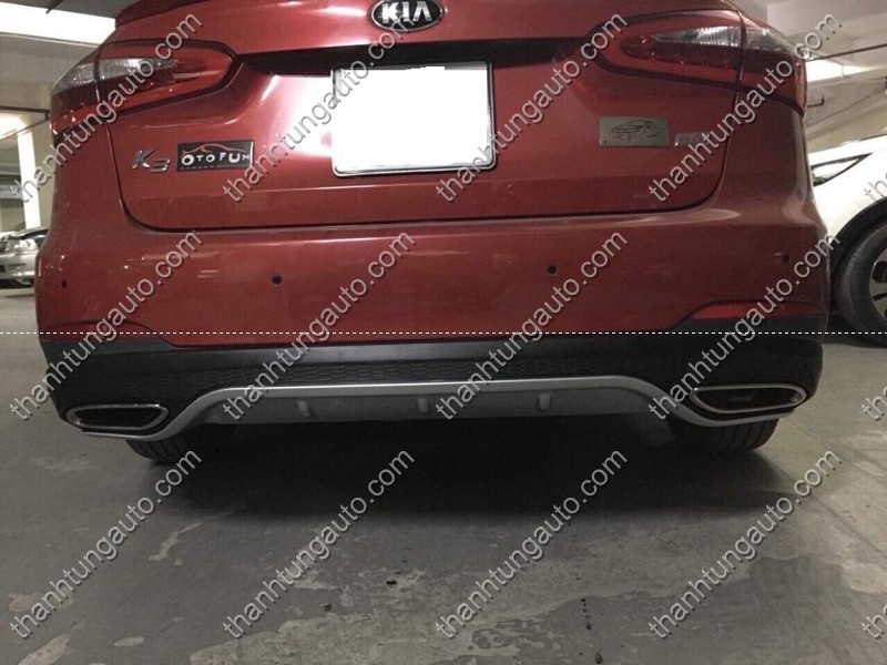 Lip sau chia 2 pô kiểu Mercedes cho Kia K3