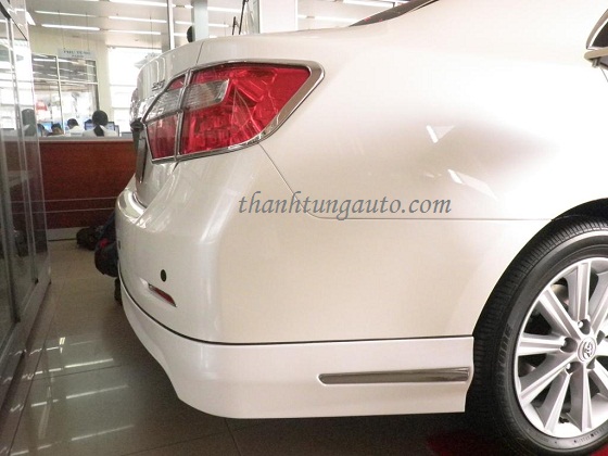 Viền đèn hậu xi mạ Camry 2012