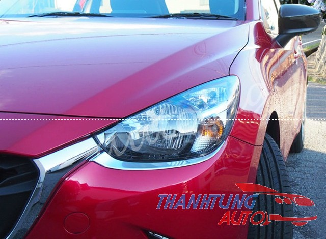 Mí đèn pha xi mạ mazda 2 2015
