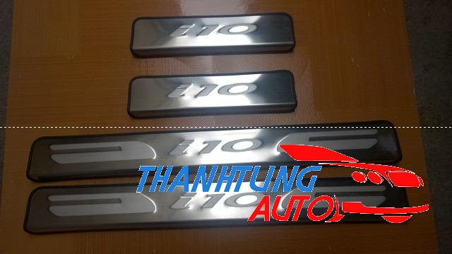 Nẹp bước chân không đèn cho xe i10