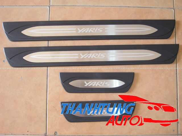 Nẹp bước chân không đèn cho xe Yaris 2014-2017
