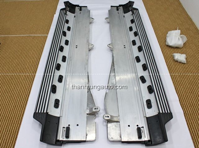 BẬC BƯỚC CHÂN LÊN XUỐNG CHO XE PORSCHE CAYENNE 2008