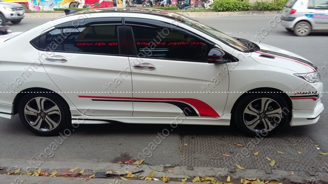 Dán tem cho xe honda city tại thanhtungauto