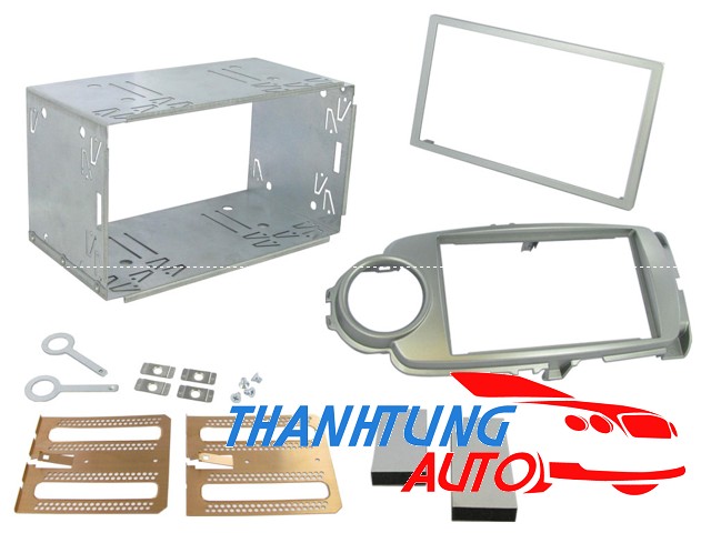 Mặt dưỡng lắp màn hình DVD cho xe Yaris 2013