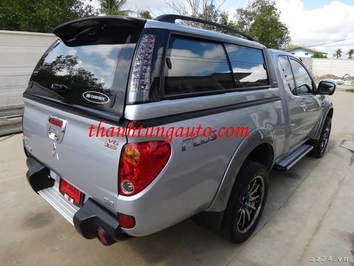 Nắp thùng cao Triton có đèn mẫu G3