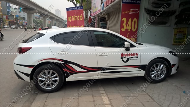 Dán tem độ cho xe Mazda3 2015